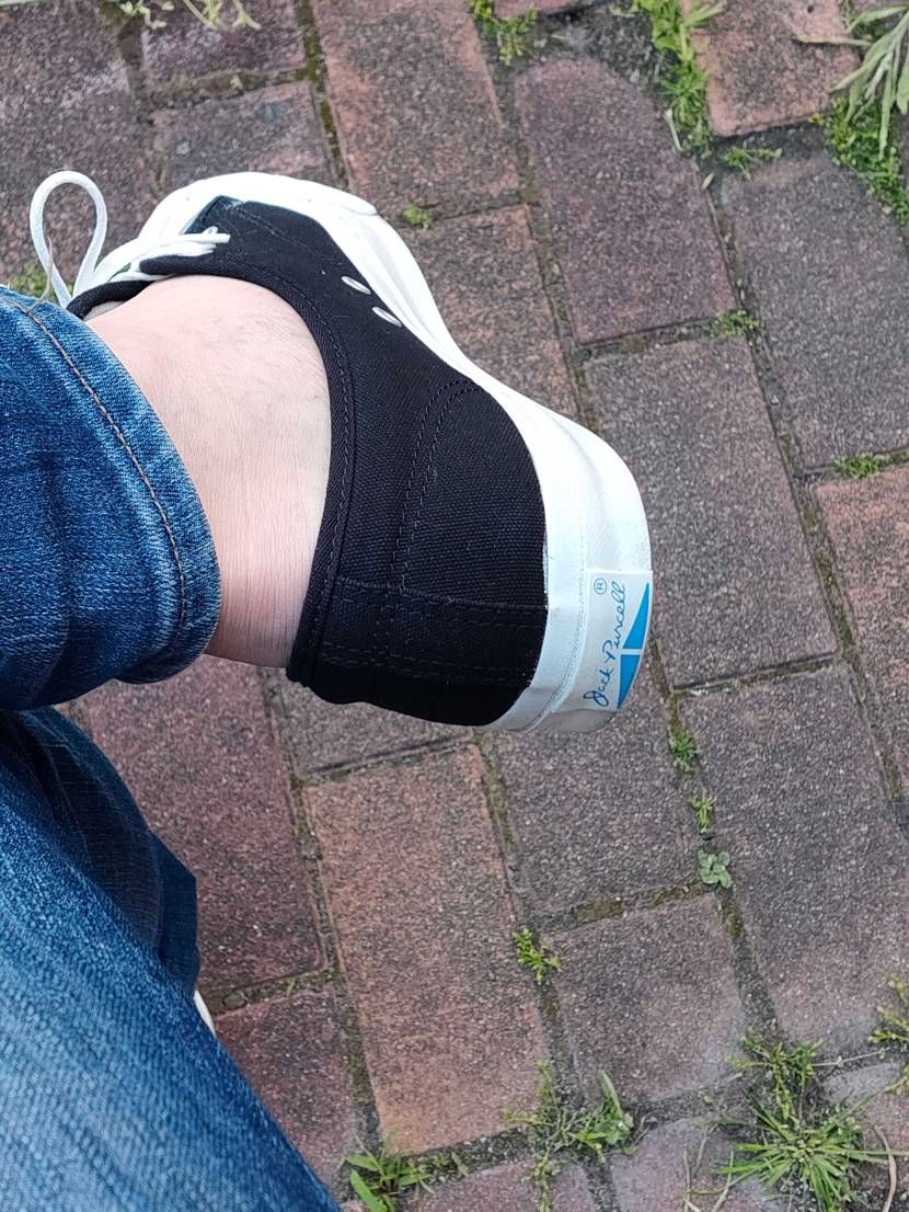 たまにはシンプルスニーカー👟