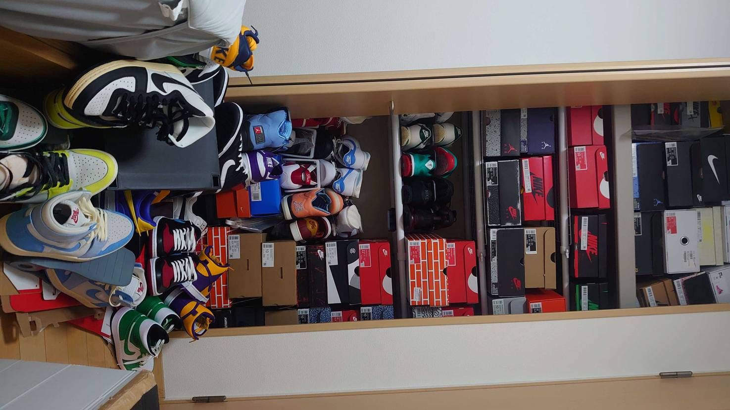 有象無象のコレクションを部屋の整理のために１度集合。
あんまりプレってるのは無