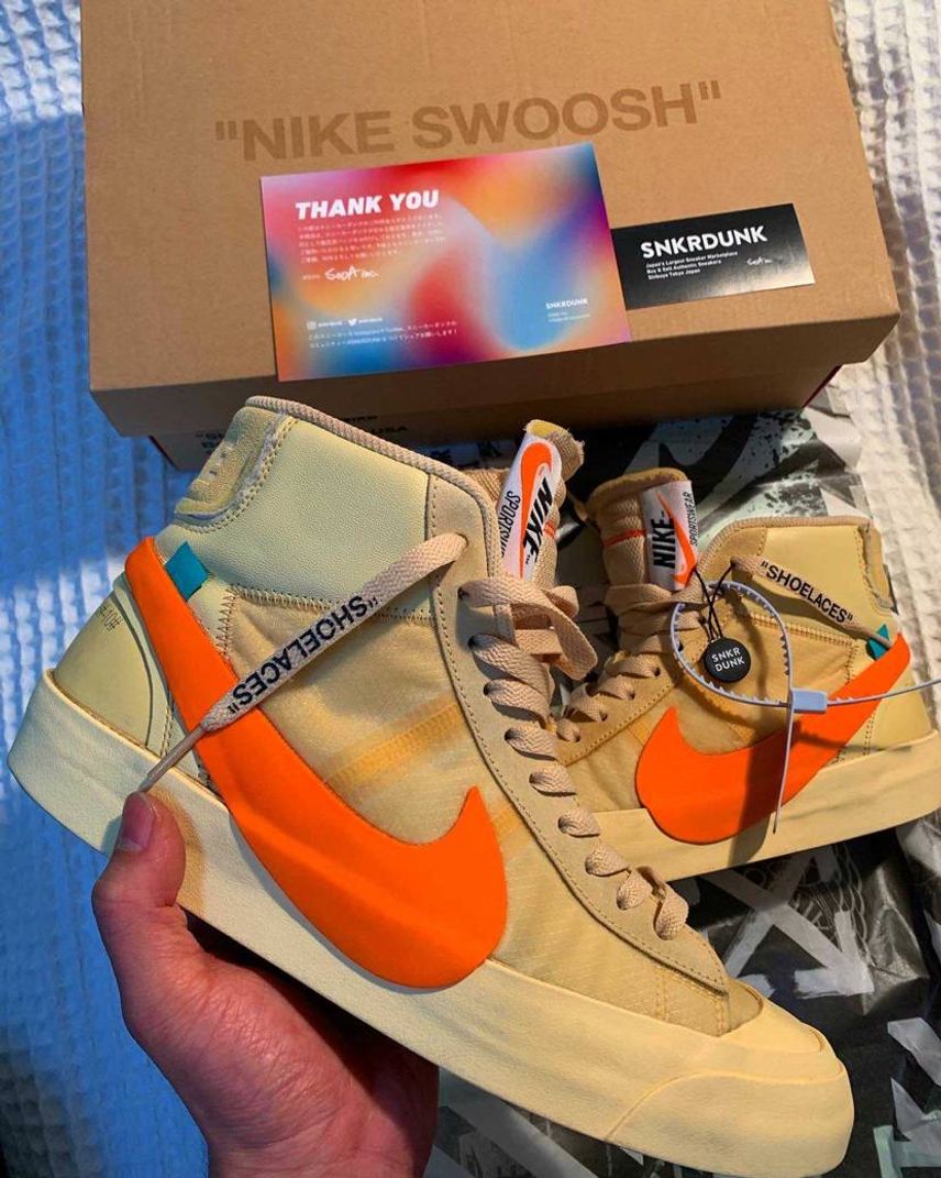 off-whiteblazer👊👊
普段のサイズ感より気持ち小さい感じがし
