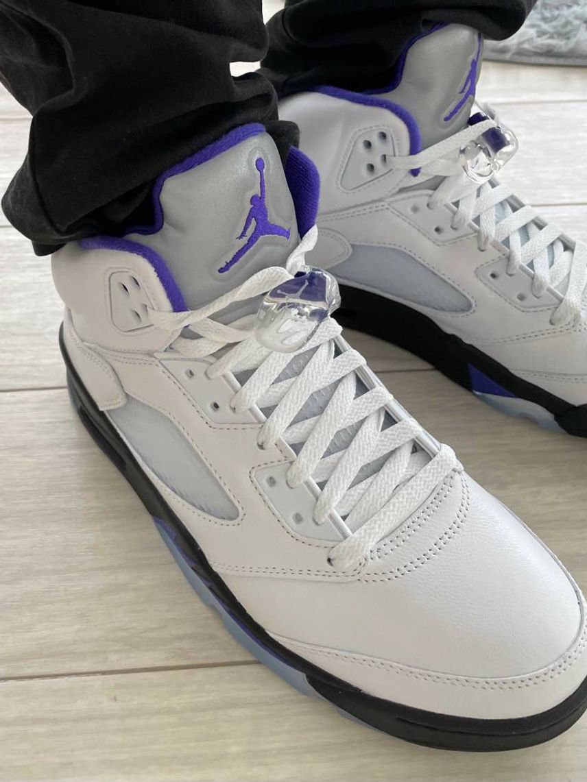 AJ5レトロ ダークコンコルド
スニダンでは発売前から定価割れの不人気具合😅