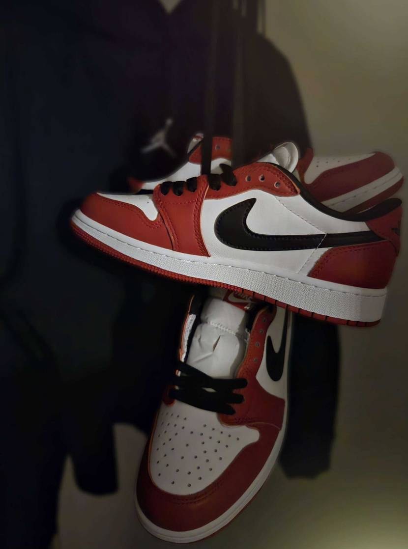 皆様スニーカーライフ、いかがお過ごしでしょうか。
詳細は載せられませんが、この