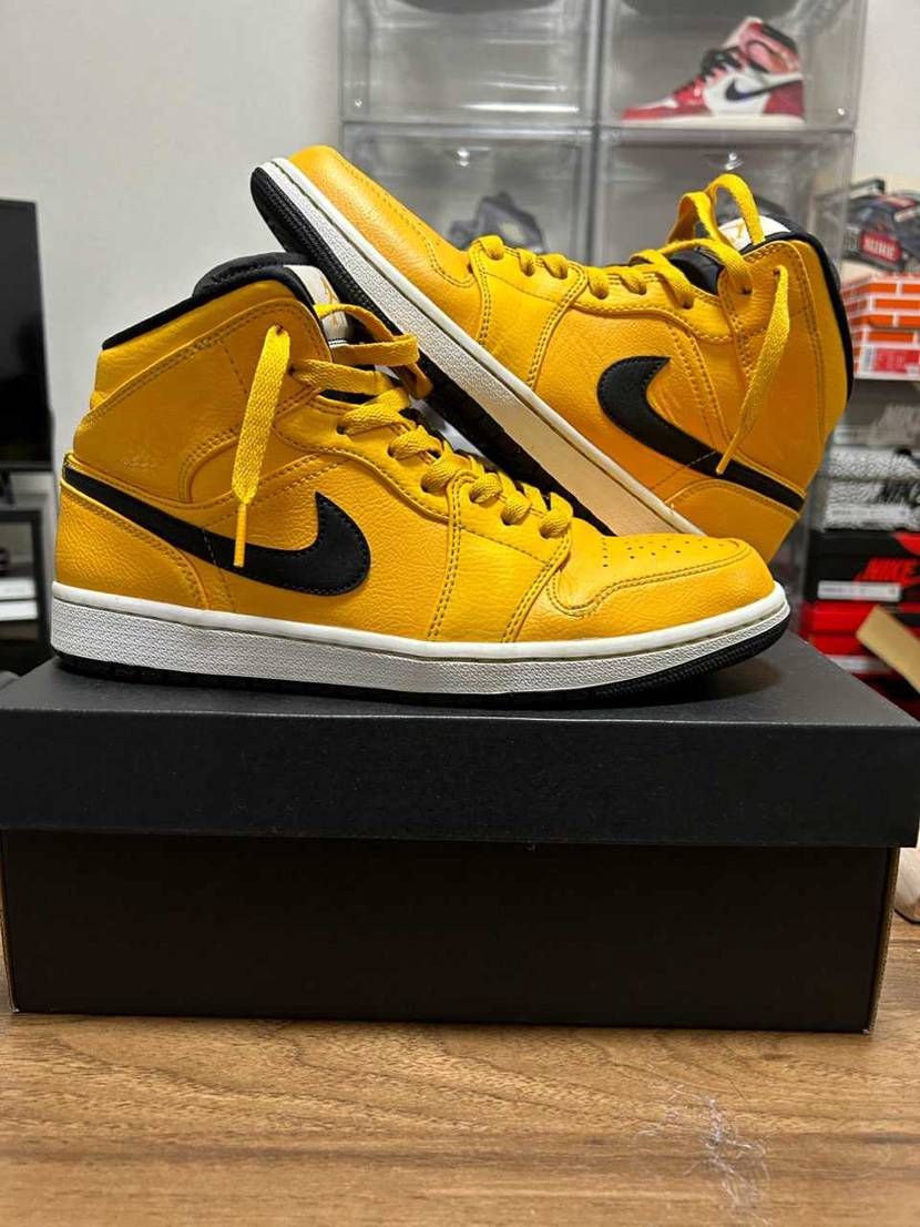 セカストで発見！！
一目惚れして急いでコンビニへお金を引き出しに行って購入！！