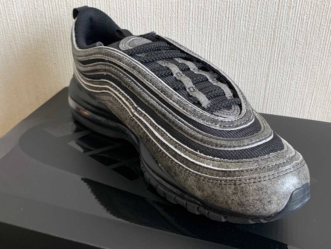 届きましたー!🤭(夫のん)
メタリックな感じのグレーがカッコよきです!
色