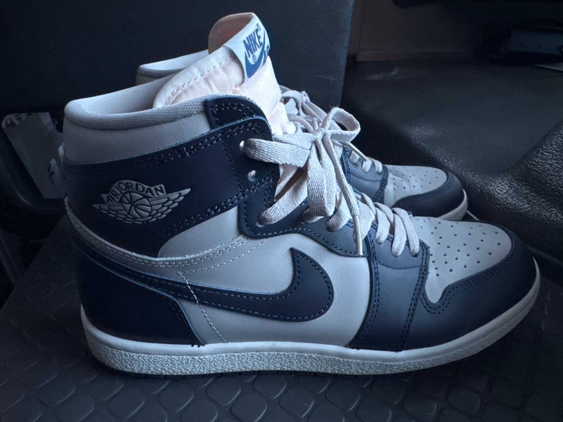 1ヶ月間毎日履いたけどカッチカチ

相当履き込まないとダメだなこりゃ🤷