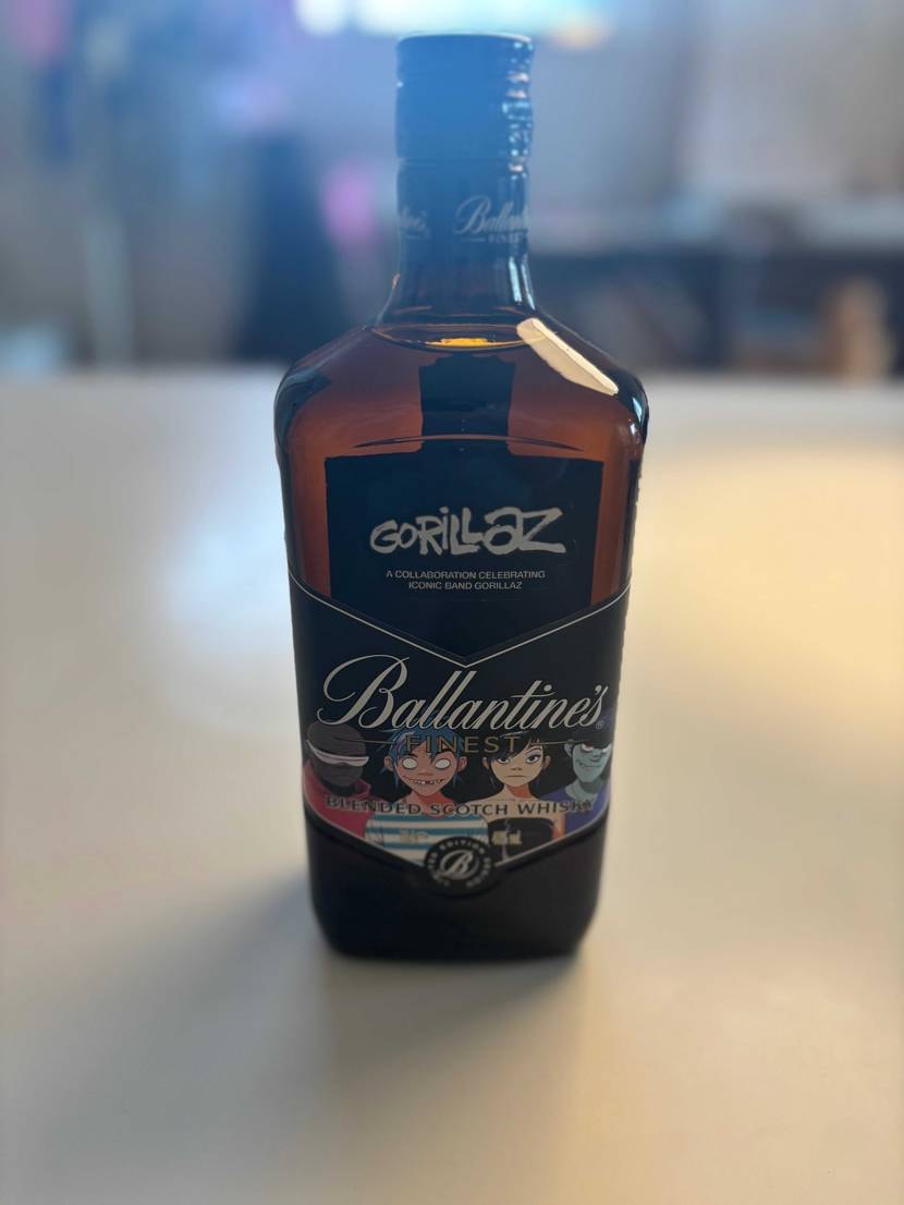 毎日見ても飽きない風景🏛️
毎日5kmぐらいの散歩にはNB