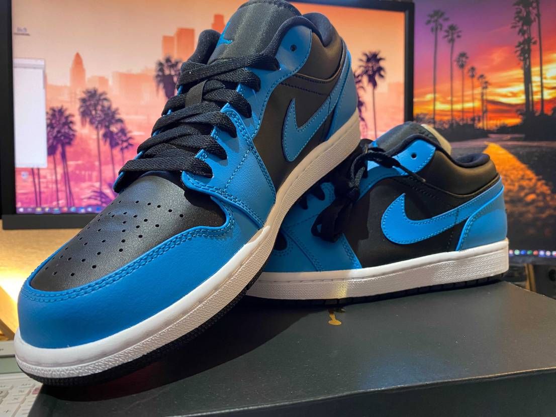 なかなか良い色じゃないですか！
Jordan 1 Low Laser Blue