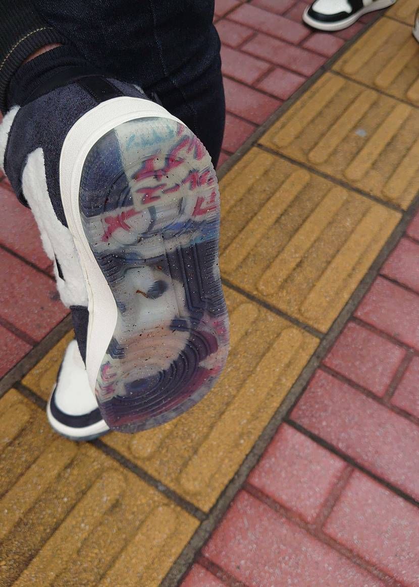 昨日、STUSSY仙台の並びで履いたけど、普通に良い感じ‼️
私の感覚にはなり