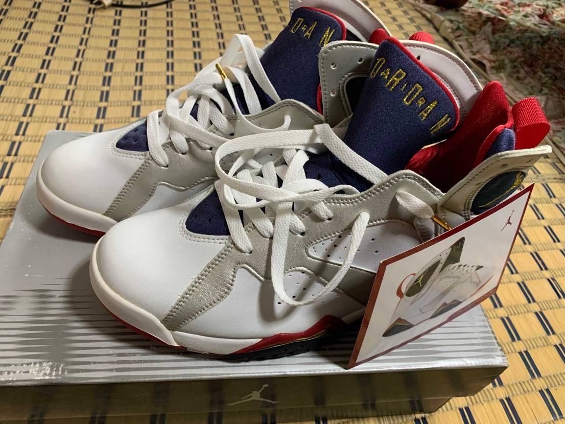 実家に眠ってたスニーカー

そろそろ履いてやらなきゃ