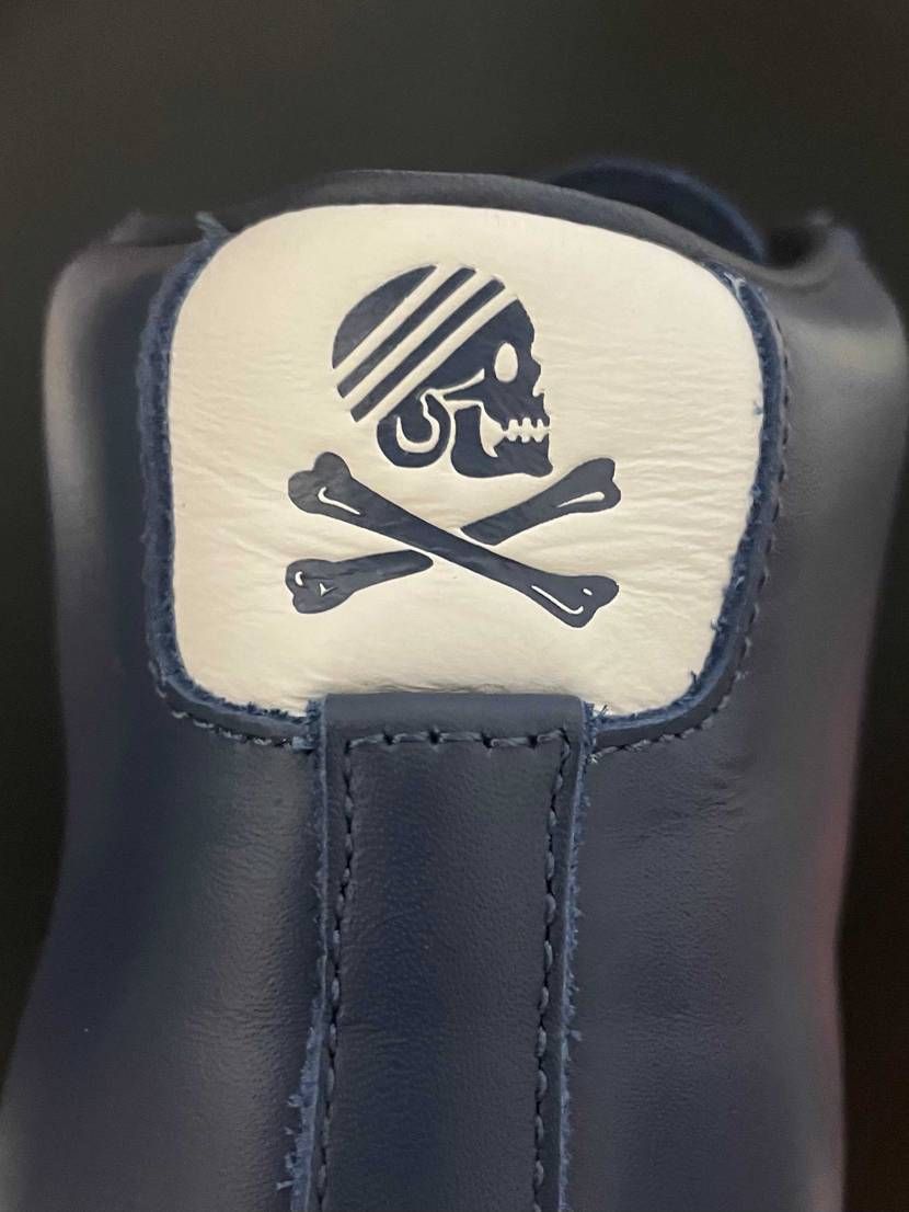 このロゴが堪らんよね。