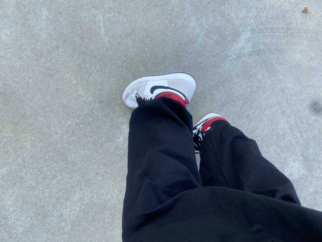 "LIGHT SMOKE GREY"