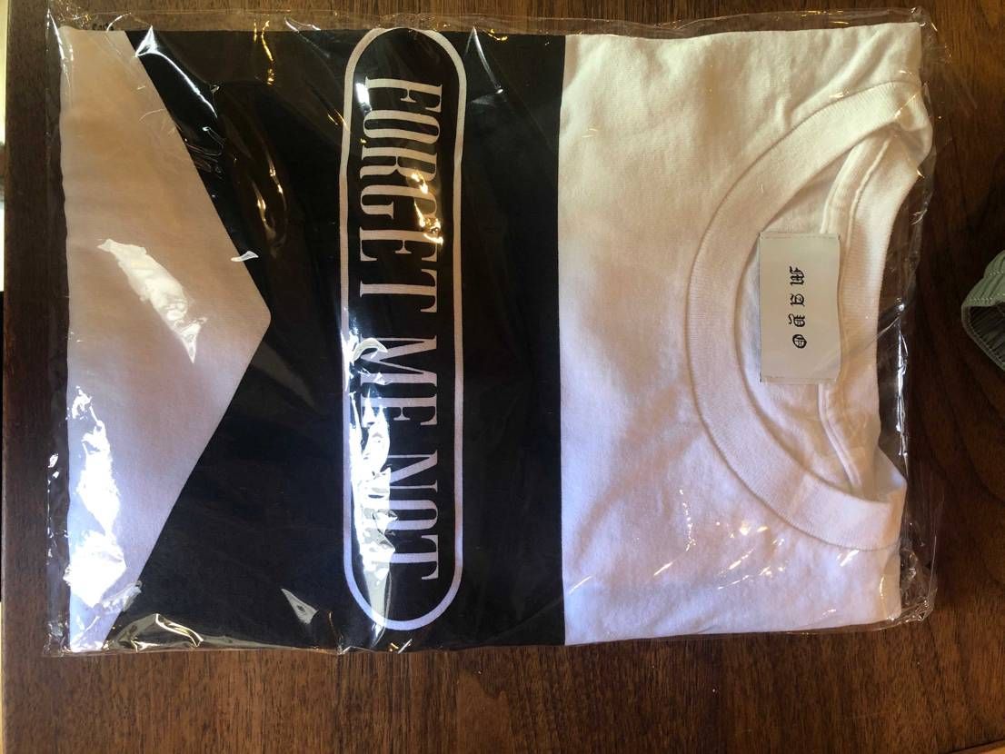 先日届いてたので天気のいい今日着てみます😊
90年代のF1好きには懐かしいデザ