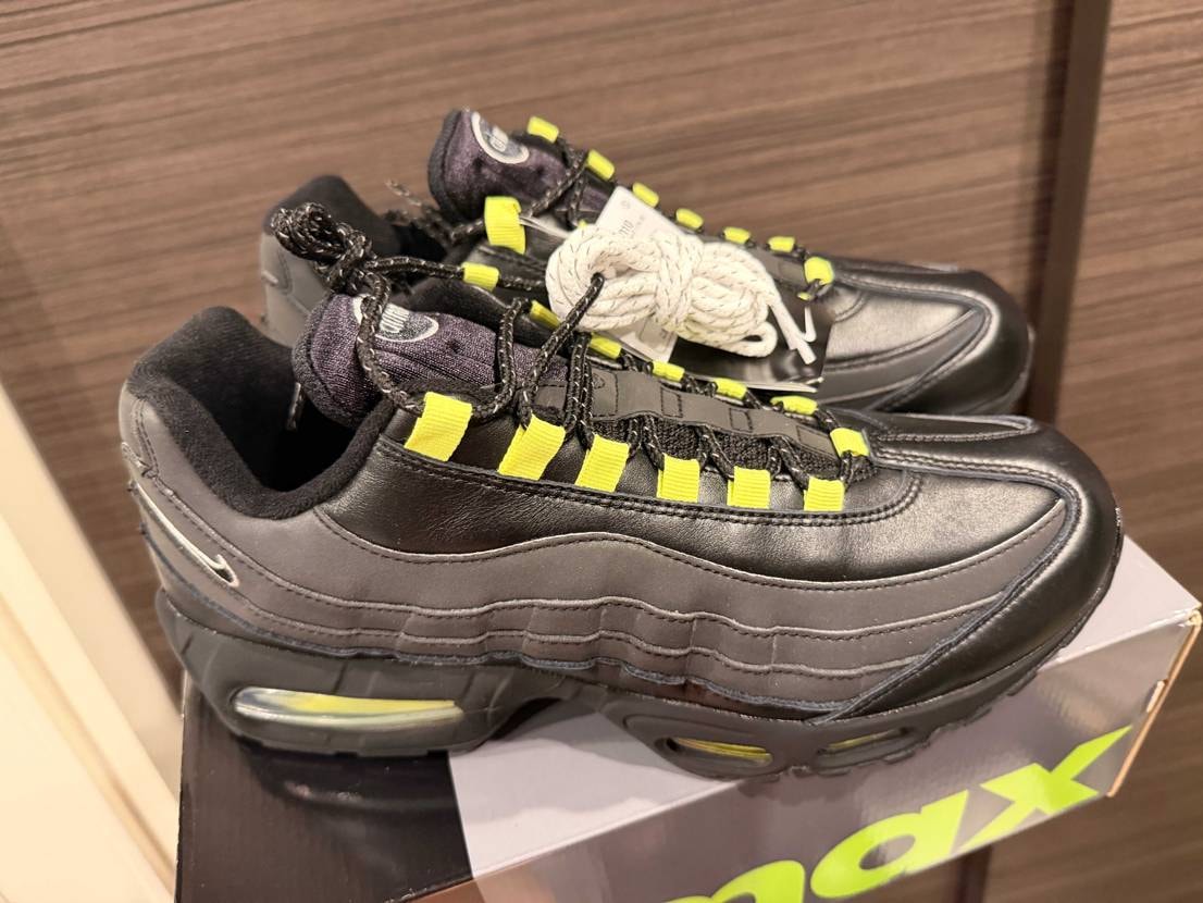 かっこよすぎるー、リフレクターみたいになってて夜でも存在感抜群🌃🌙*ﾟ
原宿…