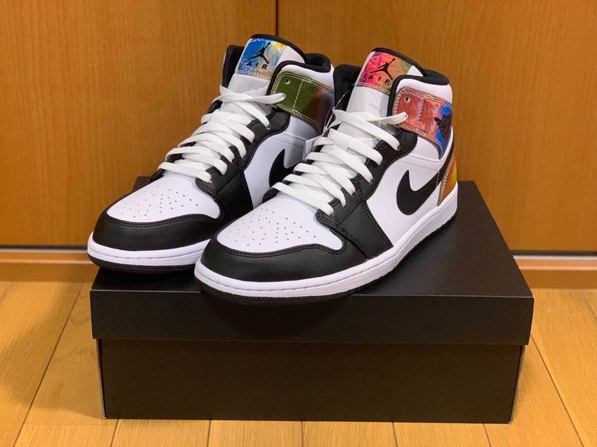 何も話題になってないけど、、、
AJ1って直ぐに手を出しちゃう😅
LOWや