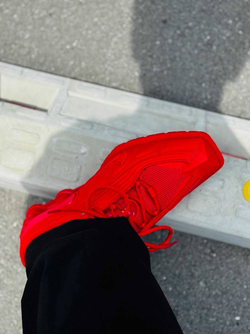 MARTINE ROSE × NIKE SHOX MR4 Fire Red”
