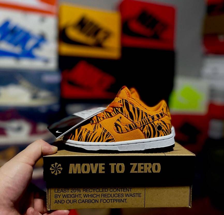 まだ履けませんが令和4年生まれの寅年息子に虎柄のスニーカーを買ってあげました🐯👶