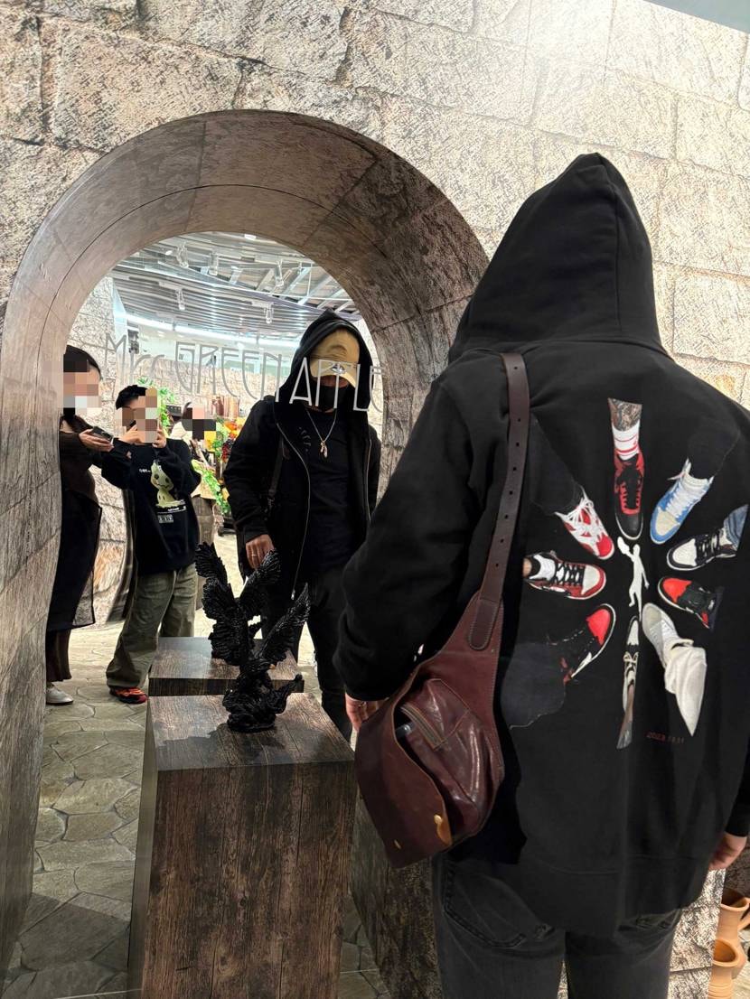 ガチャ見つけたら回しちゃいますよね…
800円の18種でど