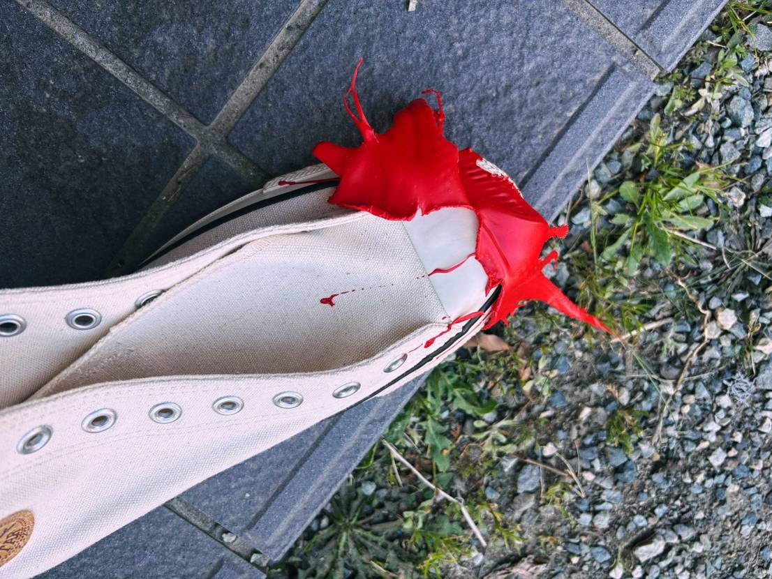 テストでやってみましたが普通に剥がれます。なにかしらの工夫が