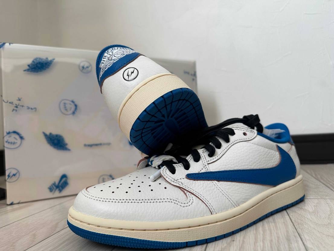 初🐯🐡
当選分届いた！
皆のように履けないので、飾らせて