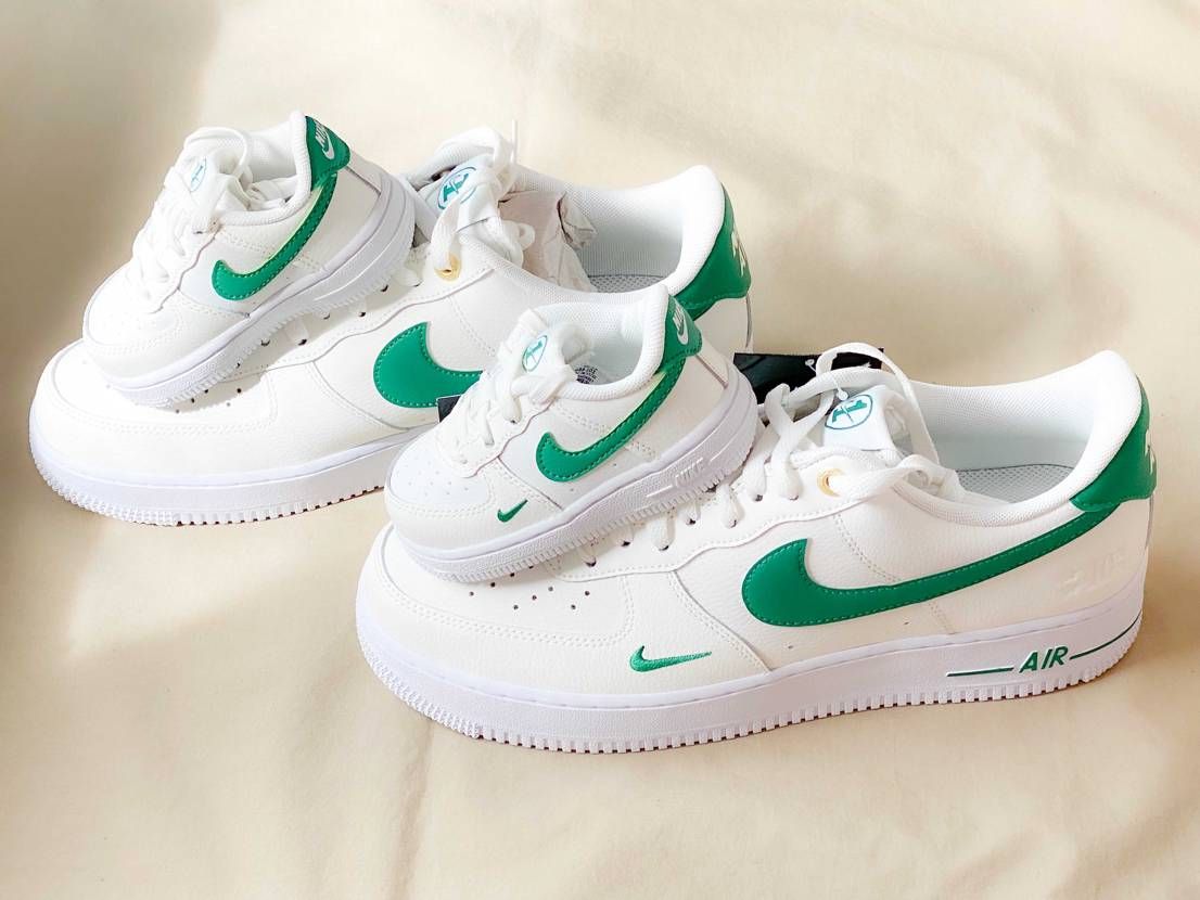 今日4足届いた中の1足
AF1セイルグリーンと言うのかな🤭
こゆトコの写真