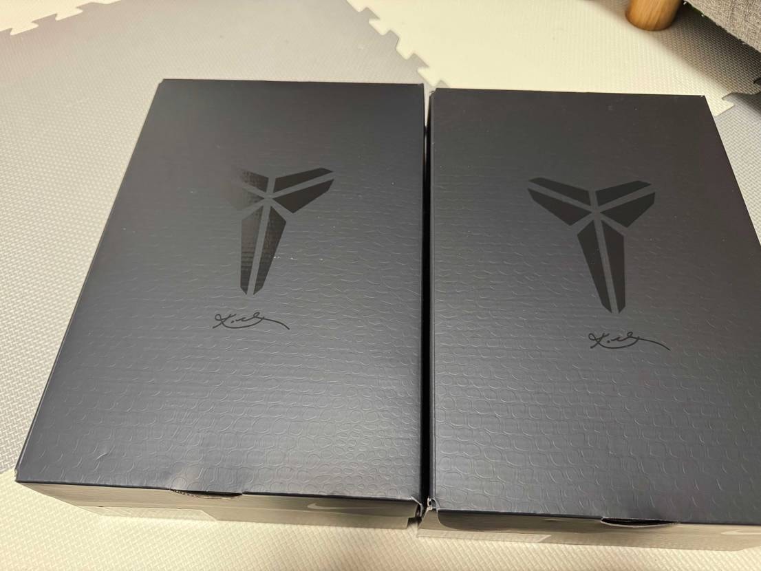 2足買い！✨
かっけ〜😍#スニーカー好き 
#コービー