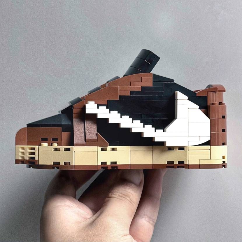 NIKE Air Jordan 1 x Travis Scott