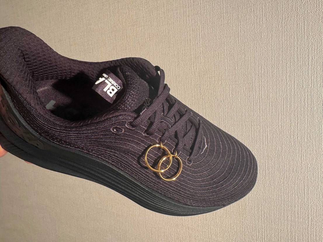 hoka one one × BLACK comme des garcons T