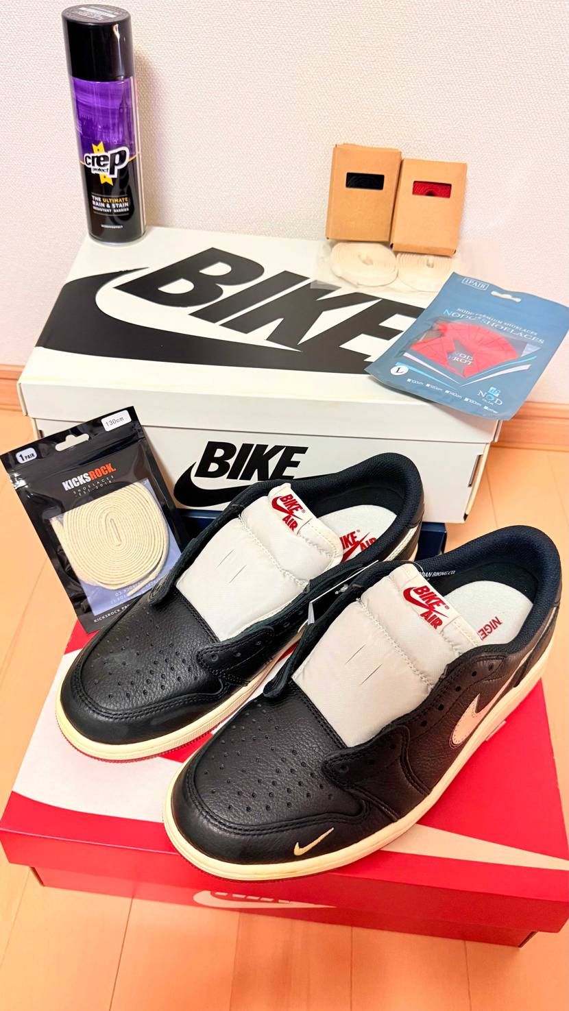 Nigel Sylvester
×
Nike Air