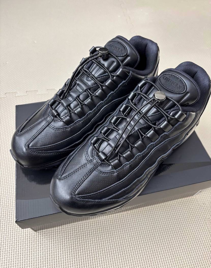 かっこよさに惹かれ久々に95を購入しましたが昔に比べシュータンが少し長い！？と感