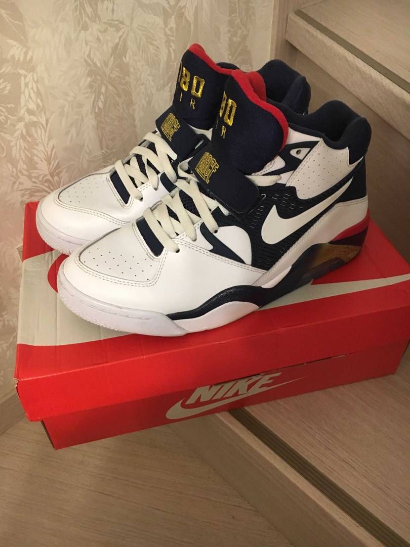 GOATより購入。
AIR FORTH 180 Olympic(*･ω･)*_