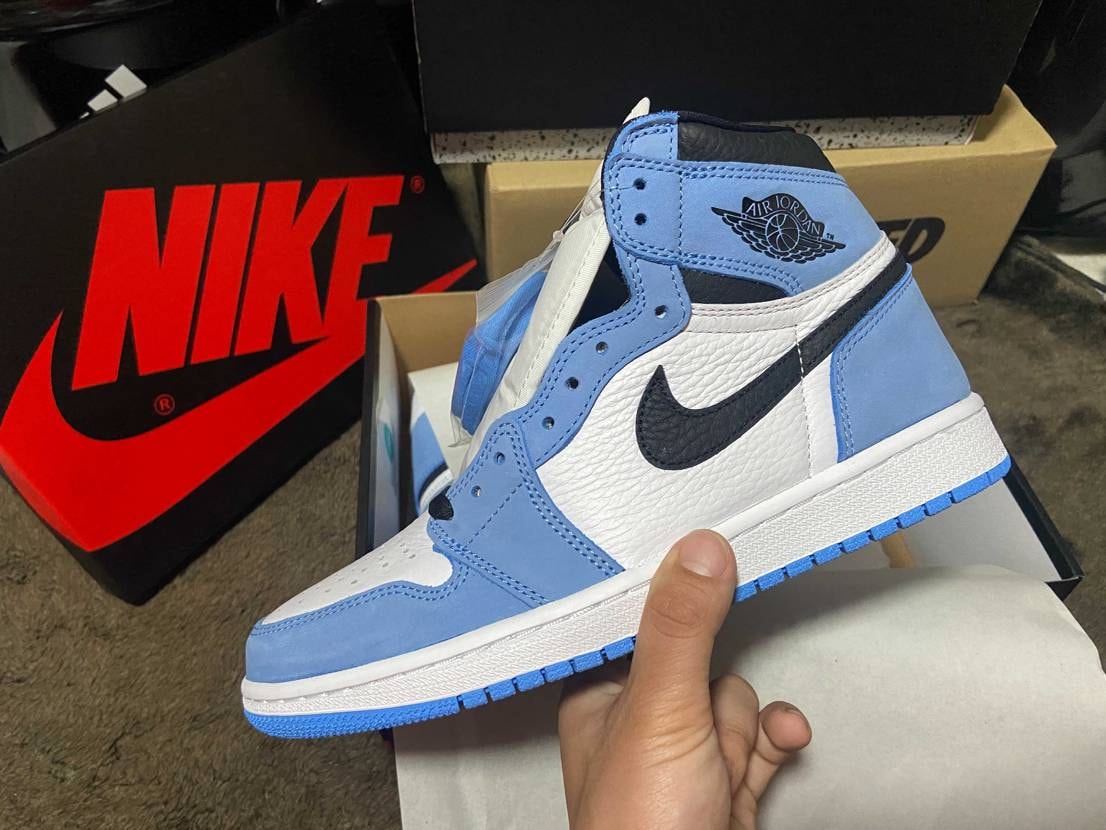 スニーカーズ限定アクセス分届きました〜
臭えと思ってたけど