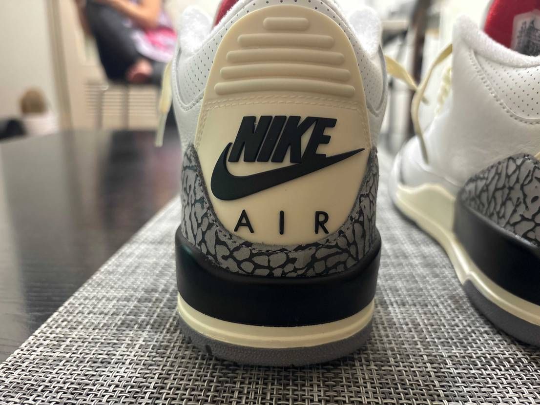 踵のラバーパーツのとこにデニムの色移りさせてしまったのですがとり方ありませんかね