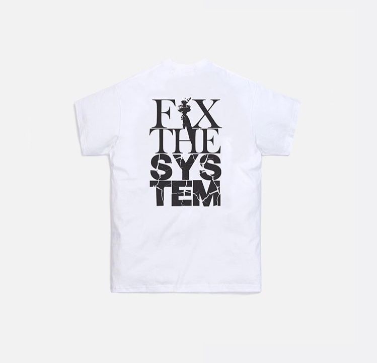 スニーカーではないけどやっとKITHからshippedされました(๑>◡<๑)