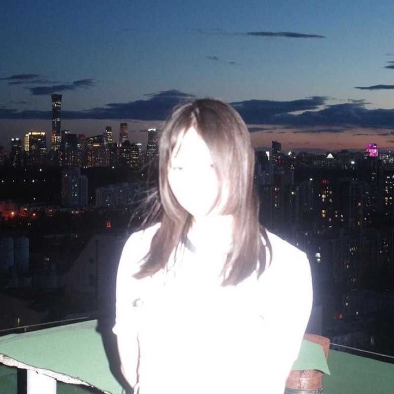 す