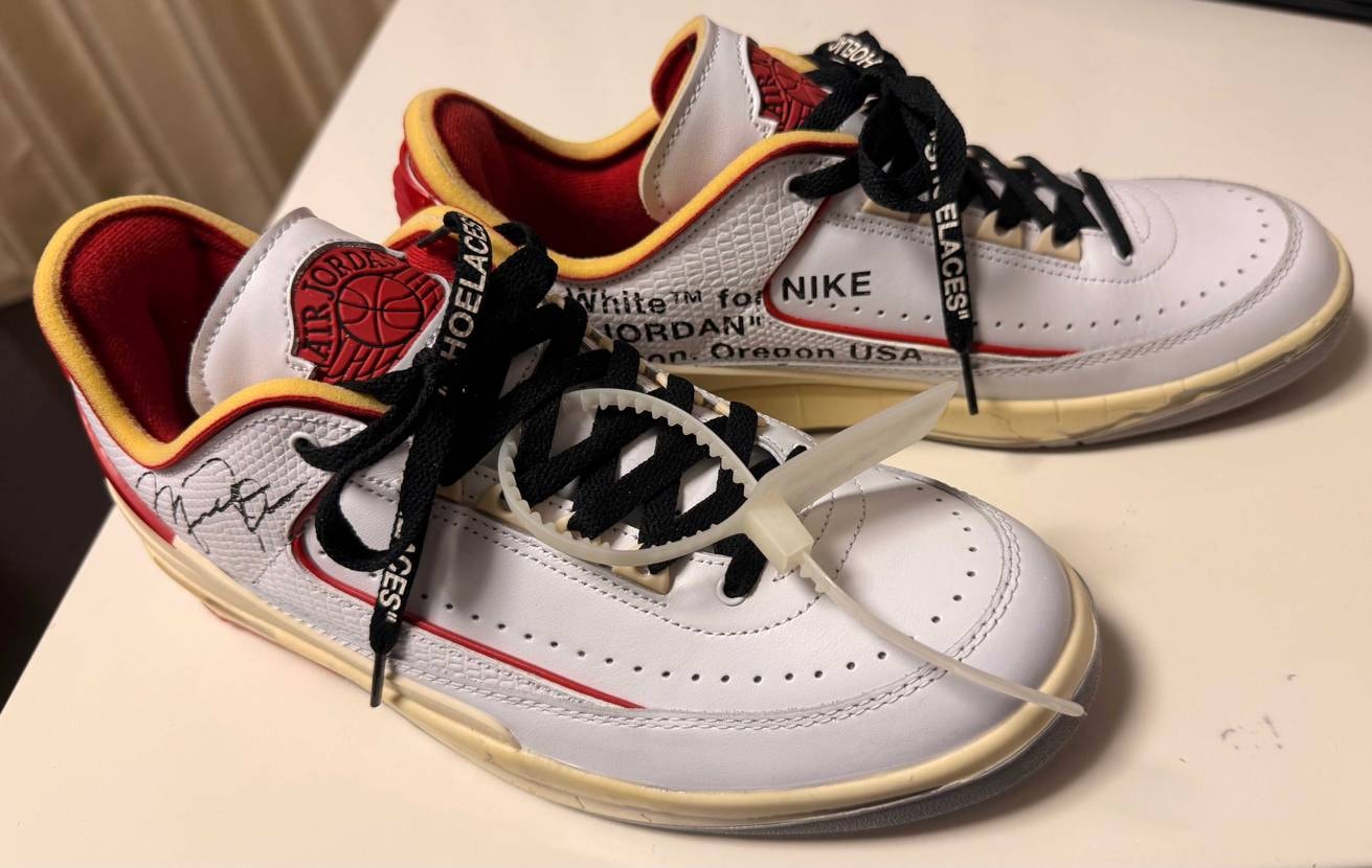 購入してから眠っていたけど、箱開けたら急に履きたくなり、明日はこれ！🤭