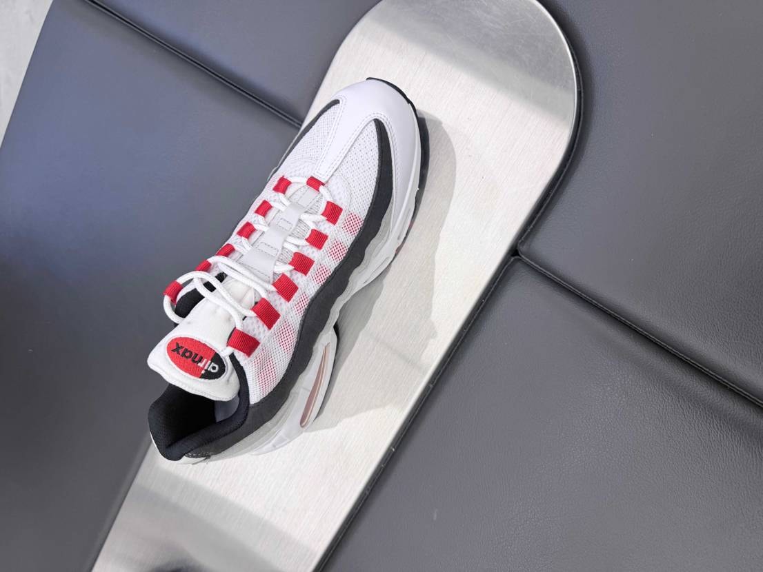 アトモス広島のclub air maxのインビを頂いたので、