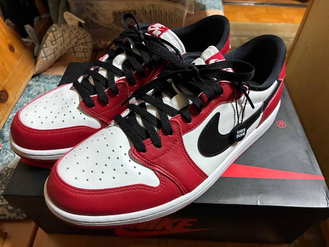 10月28日に頼んで11月3日に届いたわ。
実物とても良いわ