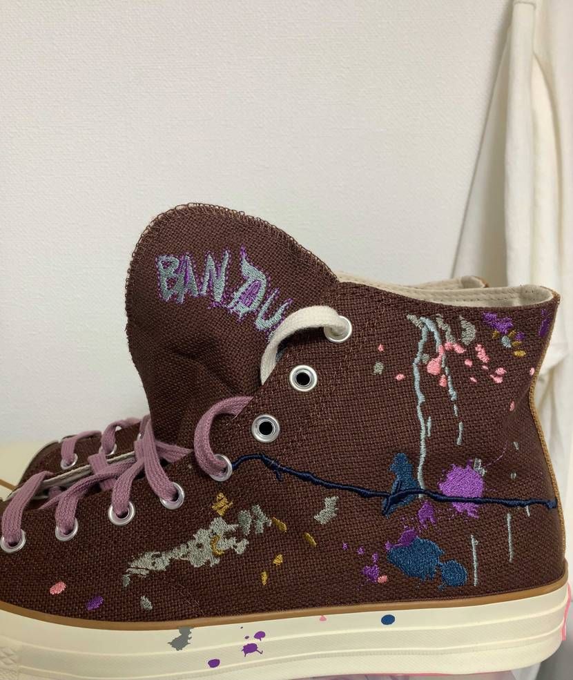 刺繍が細やかで惚れ惚れする。個人的にはチャックテイラーの方が好みかな。他の方も上