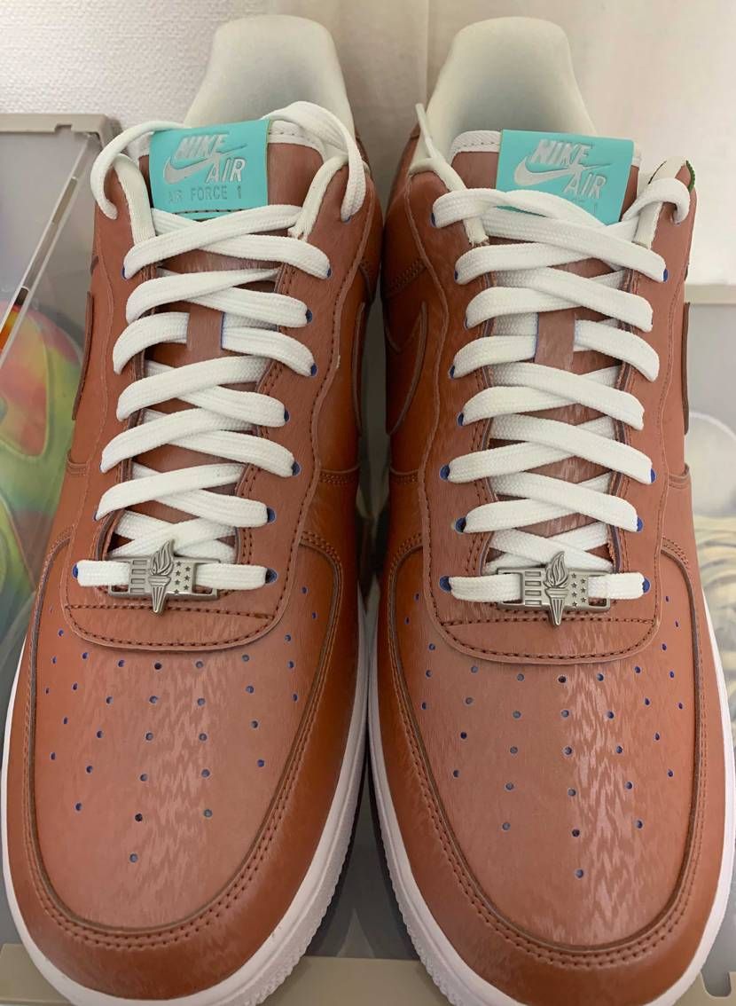 Air Force1 Lady Liberty🗽
自由の女神をモデルに。
熱