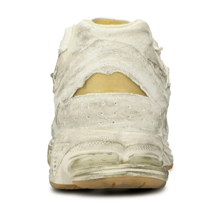 見る人によってはただの小汚い靴だよなぁ