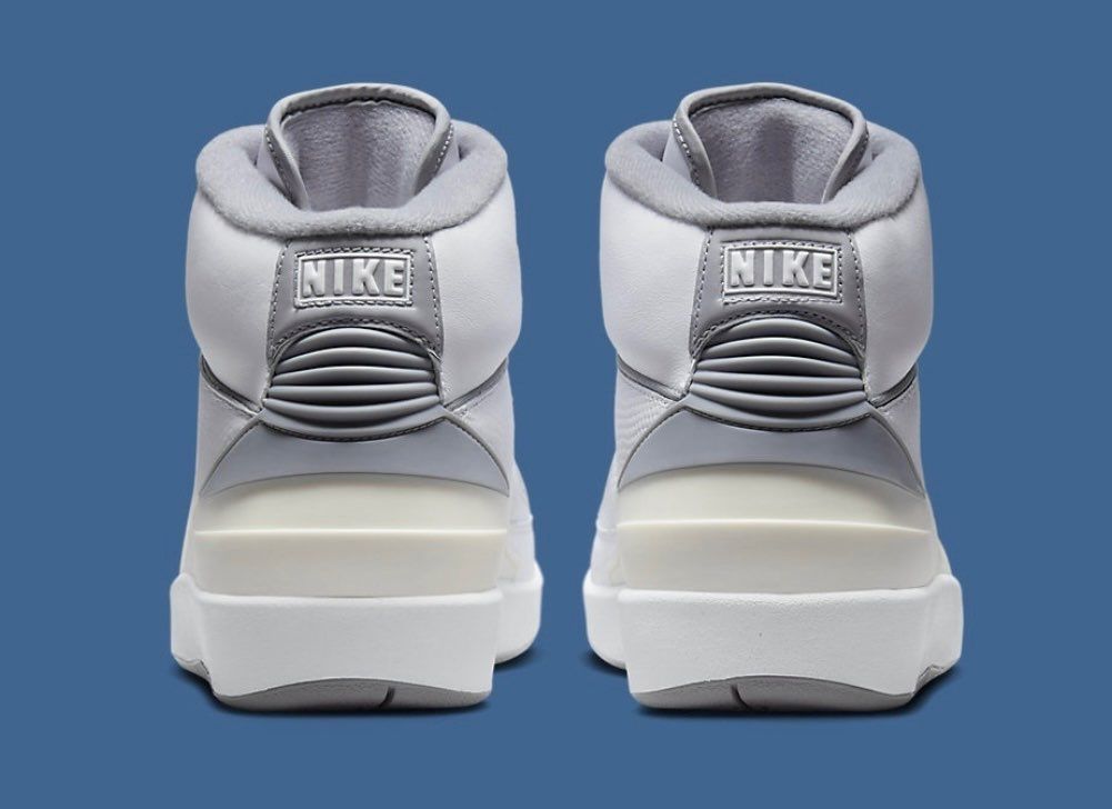 セメントグレー
売れ残るかな