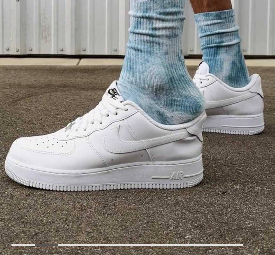 フライイーズ
かかと踏んでるみたい