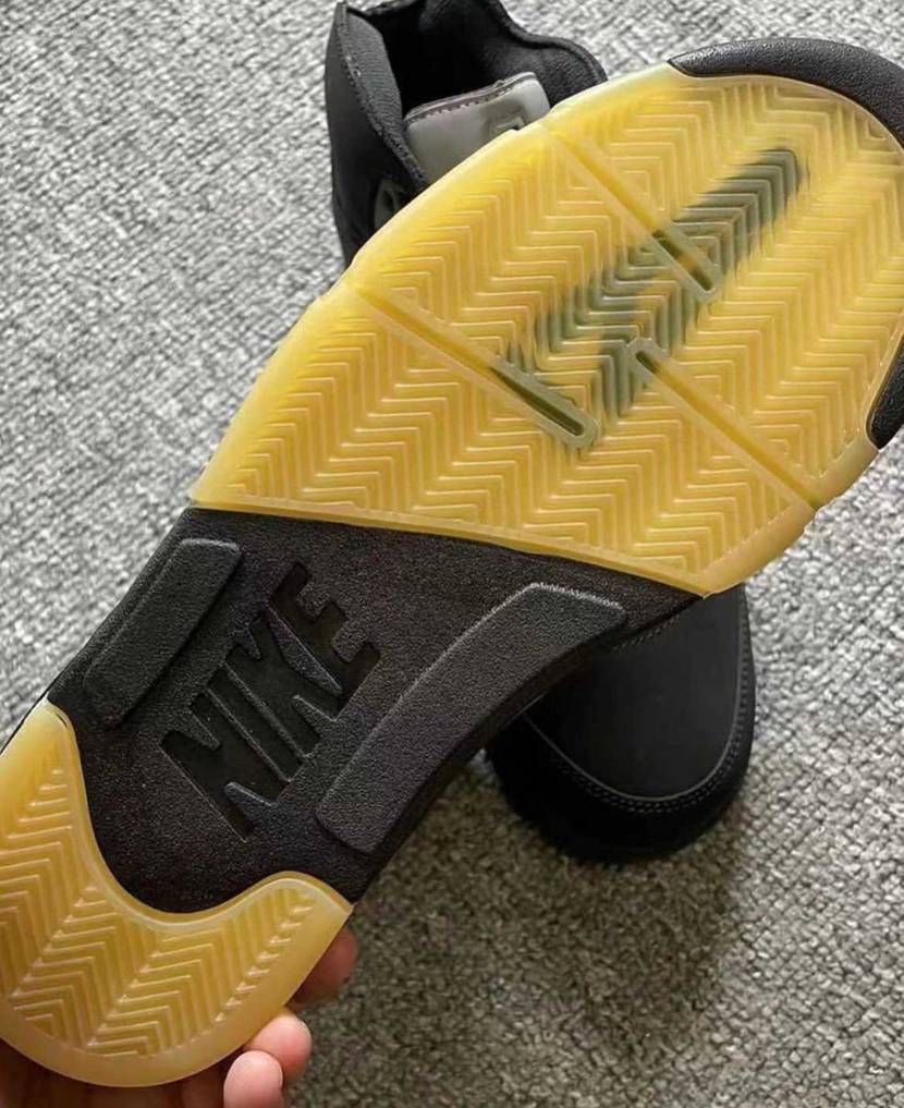 ブラックも良さそう