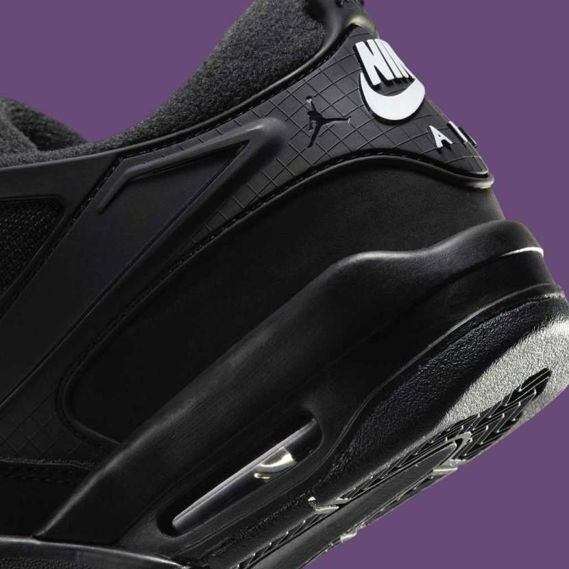 Air Jordan 4 RM “Black Cat”
年
