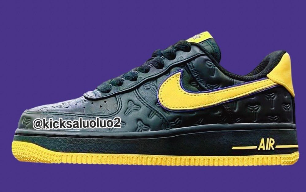 コービーAF1
ブラックも年内予定