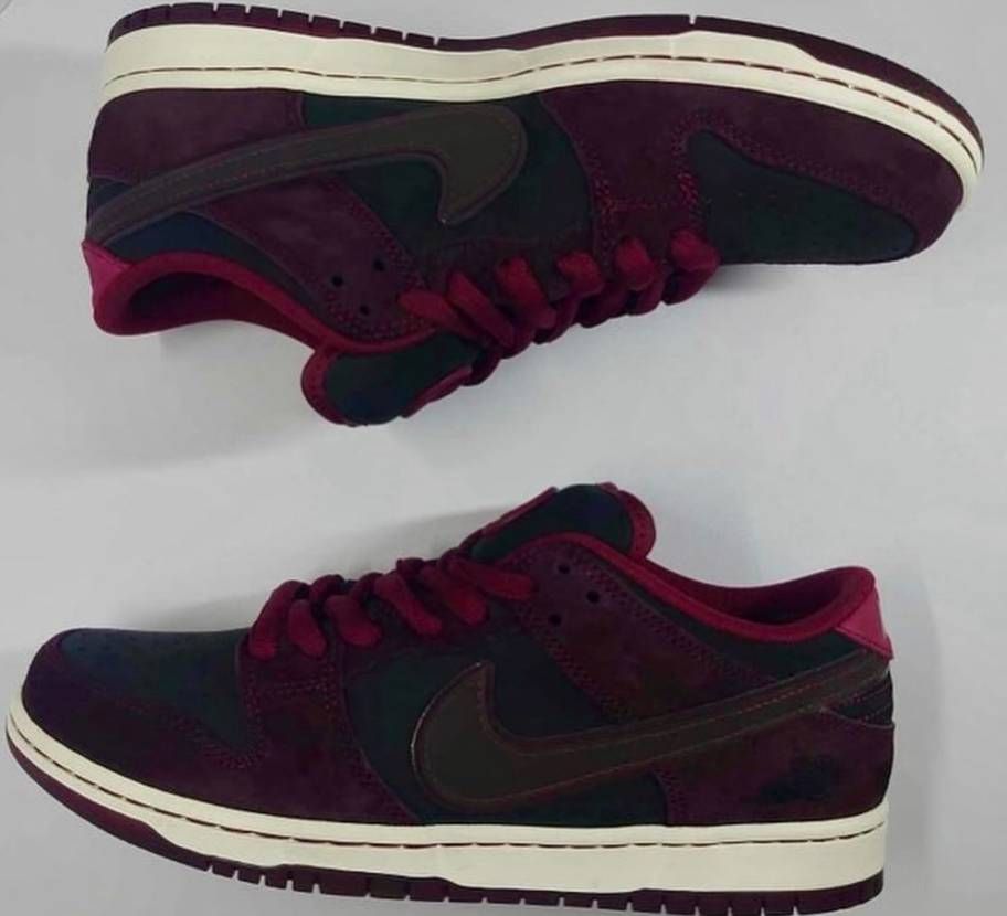 Riot Skateshop x Nike SB Dunk 