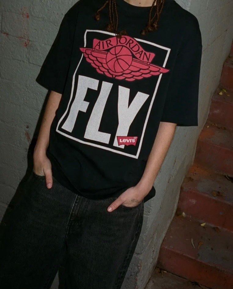 リーバイスAJ3
アパレルも発売予定