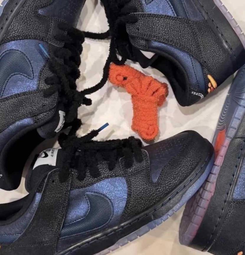 Bluetile x Nike SB Dunk Low
良さげなカラー