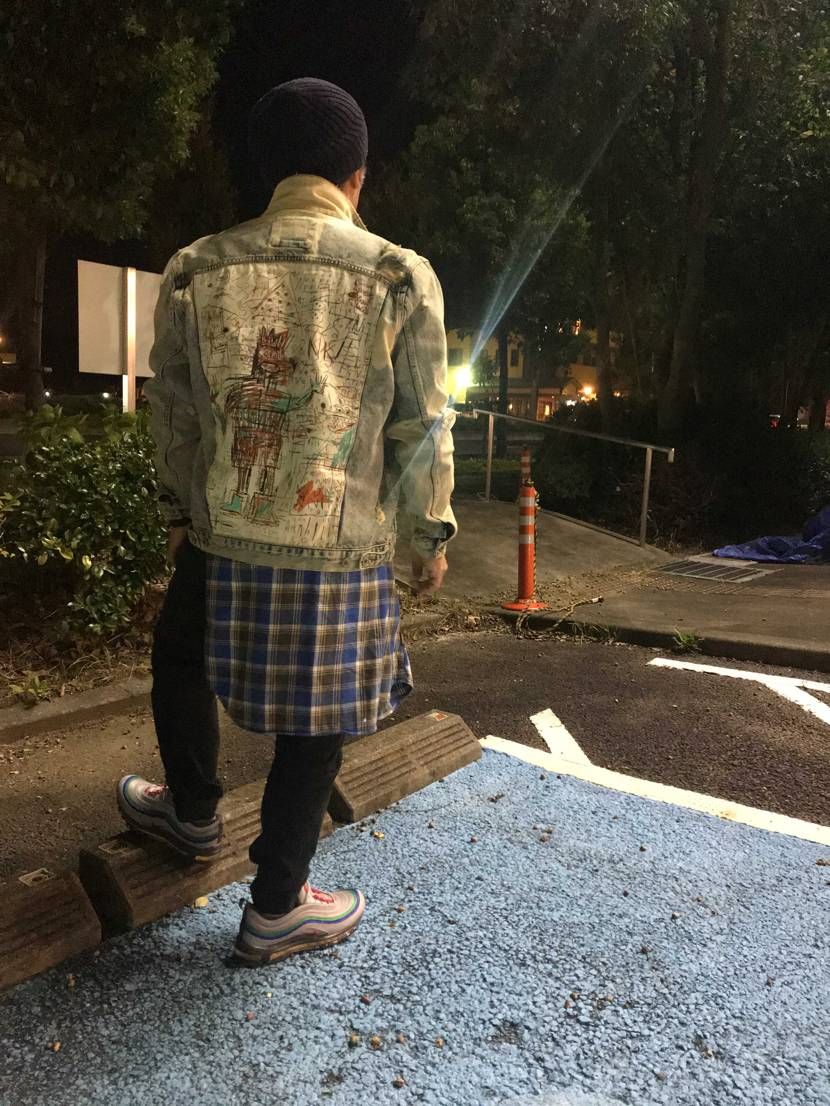 64履いてお買い物ーー

さて、どこ行こうかwww

