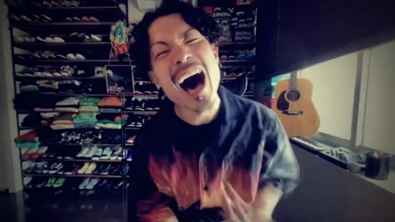 [re:] もう一度　をYouTubeでしみじみ聴いていたら　
急にココで違う