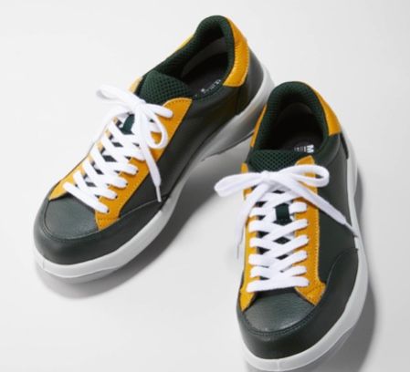 みんなお世話になってるヤマト運輸の靴欲しいwww

あ、UNIQLOとコラボ